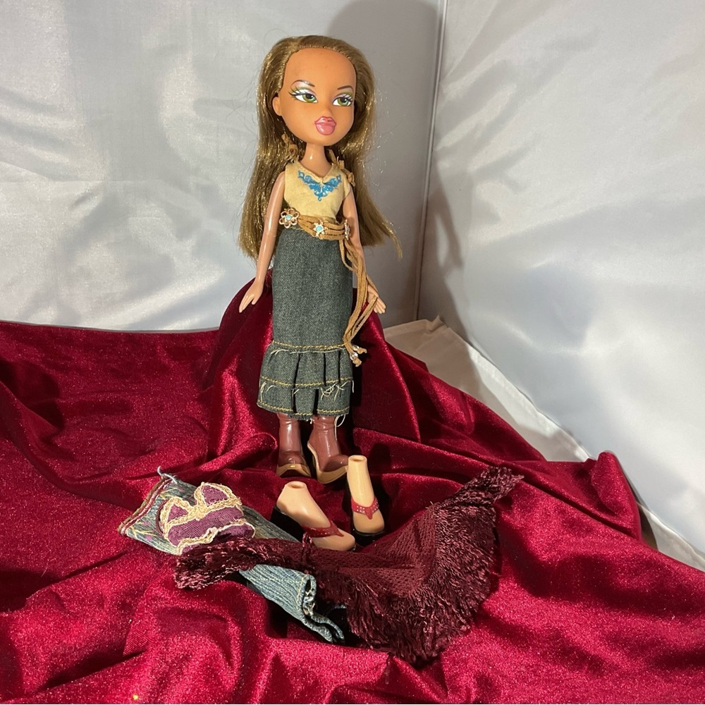 Vintage Bratz First Edition Seres Three Funk Out Fianna